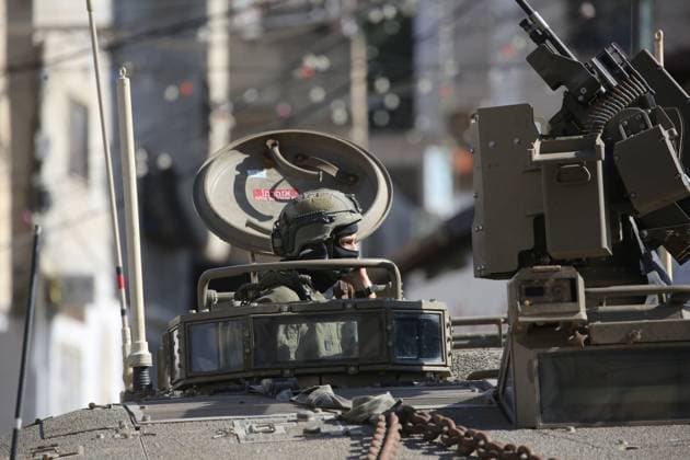 September 17, 2026, Nablus, Palestine, State of: NABLUS, OCCUPIED WEST BANK, SEPTEMBER 17, 2026: Israeli troops move along a street during a military operation in Ein Beit al-Ma refugee camp, west of Nablus in the occupied West Bank. Nablus Palestine, State of - ZUMAq101 20260917_zna_q101_017 Copyright: xNedalxShtiehx