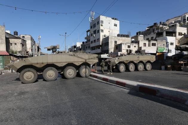 September 17, 2026, Nablus, Palestine, State of: NABLUS, OCCUPIED WEST BANK, SEPTEMBER 17, 2026: Israeli troops move along a street during a military operation in Ein Beit al-Ma refugee camp, west of Nablus in the occupied West Bank. Nablus Palestine, State of - ZUMAq101 20260917_zna_q101_018 Copyright: xNedalxShtiehx