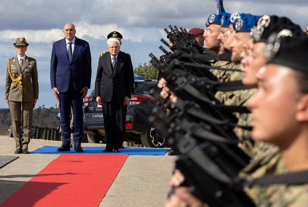September 17, 2026, Monte Romano, Rome, Italy: Monte Romano - President Sergio Mattarella, accompanied by Guido Crosetto, Minister of Defense, and Gen. Carmine Masiello, Chief of Staff of the Army, reviews the unit deployed with its flag and band, during the Italian Army s AEGIS 26 exercise at the Monte Romano firing range today, September 17, 2026. Monte Romano Italy  - ZUMAa289 20260917_zia_a289_002 Copyright: xGiandottixUffxStampax xAgfx