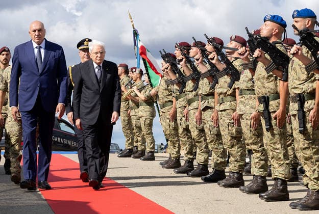 September 17, 2026, Monte Romano, Rome, Italy: Monte Romano - President Sergio Mattarella, accompanied by Guido Crosetto, Minister of Defense, and Gen. Carmine Masiello, Chief of Staff of the Army, reviews the unit deployed with its flag and band, during the Italian Army s AEGIS 26 exercise at the Monte Romano firing range today, September 17, 2026. Monte Romano Italy  - ZUMAa289 20260917_zia_a289_003 Copyright: xGiandottixUffxStampax xAgfx