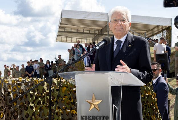 September 17, 2026, Monte Romano, Rome, Italy: Monte Romano - President Sergio Mattarella, accompanied by Guido Crosetto, Minister of Defense, and Gen. Carmine Masiello, Chief of Staff of the Army, reviews the unit deployed with its flag and band, during the Italian Army s AEGIS 26 exercise at the Monte Romano firing range today, September 17, 2026. Monte Romano Italy  - ZUMAa289 20260917_zia_a289_009 Copyright: xGiandottixUffxStampax xAgfx