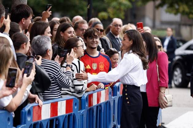 Queen Letizia attends the opening of the 2026–2027 school year at the Gesta Public School in Oviedo Queen Letizia during the opening of the 2026–2027 school year at the Gesta Public Preschool and Elementary School in Oviedo, on September 17, 2026, in Oviedo, Asturias, Spain. This year, the official opening of the school year took place in the Principality of Asturias, where a total of 96,858 students in preschool, elementary, middle, and high school have started classes. September 17, 2026, Oviedo, Asturias, Spain Copyright: xImanolxRimadax 7781323