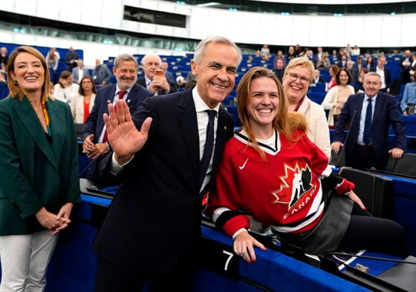 September 17, 2026, Strasbourg, France: Prime Minister Mark Carney poses for a photo with Terry Reintke, co-chair of Group of the Greens European Free Alliance in the European Parliament, who wore a Team Canada ice hockey jersey to attend Carney s addresses to the European Parliament in Strasbourg, France, on Thursday, Sept. 17, 2026. Strasbourg France  - ZUMAc35_ 20260917_zaf_c35_016 Copyright: xJustinxTangx