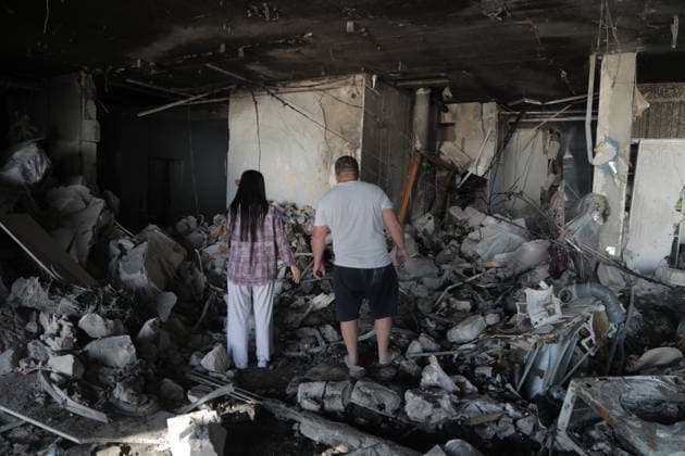 Russian attacks on Odesa cause destruction ODESA, UKRAINE - SEPTEMBER 17: An interior view of damage inside an apartment on the 15th floor of a multi-story residential building following a Russian strike in Odesa, Ukraine, September 17, 2026. The attack caused severe structural damage to upper-level units, leaving debris and shattered walls throughout the complex. Arthur Shvits Anadolu Odesa Ukraine. Editorial use only. Please get in touch for any other usage.  Copyright: x2026xAnadoluxArthurxShvitsx