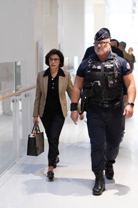 Rachida Dati trial on corruption charges - Paris Former French culture minister Rachida Dati arrives at the Paris courthouse for her trial on corruption charges, along with Former Renault-Nissan executive Carlos Ghosn, in Paris on September 17, 2026. Photo by Raphael Lafargue ABACAPRESS.COM Paris France  Copyright: xLafarguexRaphael ABACAx