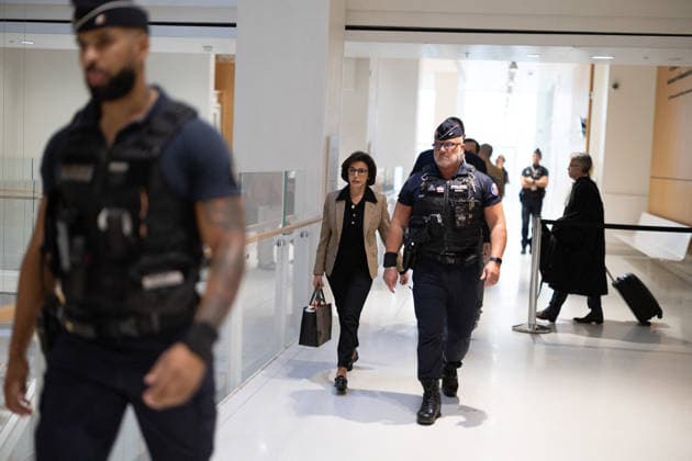 Rachida Dati trial on corruption charges - Paris Former French culture minister Rachida Dati arrives at the Paris courthouse for her trial on corruption charges, along with Former Renault-Nissan executive Carlos Ghosn, in Paris on September 17, 2026. Photo by Raphael Lafargue ABACAPRESS.COM Paris France  Copyright: xLafarguexRaphael ABACAx