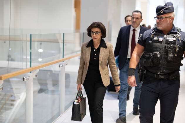 Rachida Dati trial on corruption charges - Paris Former French culture minister Rachida Dati arrives at the Paris courthouse for her trial on corruption charges, along with Former Renault-Nissan executive Carlos Ghosn, in Paris on September 17, 2026. Photo by Raphael Lafargue ABACAPRESS.COM Paris France  Copyright: xLafarguexRaphael ABACAx