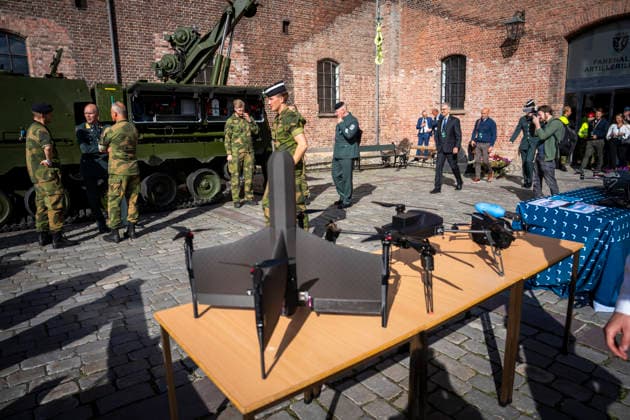 Army Summit 2026 Oslo 20260917 A Norwegian-developed attack drone of the Falk Strike Drone type and several other military drones are on display outside the Army Summit at Akershus Fortress. The Atlantic Committee is organizing Army Summit 2026 which focuses on building European and Norwegian land defense. Photo: Heiko Junge, NTB, Oslo, Norway. P teAaHy9Nc. EDITORIAL  Copyright: xHeikoxJungex xNTBx