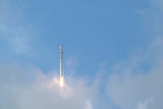 HAINAN, CHINA - SEPTEMBER 17: The Long March 12 carrier rocket lifts off to successfully deploy the Satellite Internet Low Earth Orbit Group 25 satellites into their designated orbit on September 17, 2026 at the Hainan Commercial Aerospace Launch Site in Hainan, China.  Copyright: xVCGx 111667529752