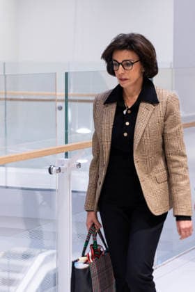 Rachida Dati, who received 900,000 euros in fees from Renault Nissan, appeared before the Paris Criminal Court in a trial for corruption and influence peddling in Paris, France, on September 17, 2026. Six afternoons of hearings are scheduled, through September 28, 2026, to allow her to explain the 900,000-euro legal fees paid by Renault-Nissan between 2010 and 2012, while she was a Member of the European Parliament. Tiphaine Lebely Bestimage Rachida Dati, who received 900,000 euros in fees from Renault-Nissan, appeared before the Paris Criminal Court on September 17, 2026, for a trial on charges of corruption and influence peddling. Six afternoon hearings are scheduled—running through September 28, 2026—to allow her to explain the 900,000  Copyright: xTiphainexLebelyx xBestimagexTiphainexLebelyx xBestimagex