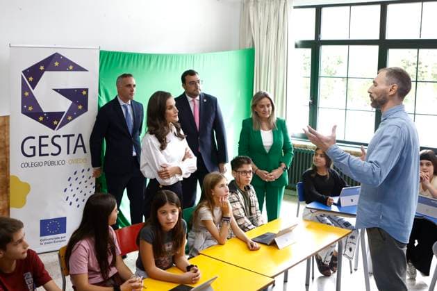 Queen Letizia attends the opening of the 2026–2027 school year at the Gesta Public School in Oviedo. DISCLAIMER: In accordance with current Spanish law, images of minors must be pixelated, therefore, it is at the discretion of each media outlet whether to publish these images and whether or not to pixelate them. Europa Press is fully exempt from any claims it may receive regarding the publication of such images without pixelation, and the media outlet must assume responsibility for such claims. The President of the Principality of Asturias, and Secretary General of the FSA PSOE, Adrián Barbón (c), the Minister of Education, Vocational Training, and Sports, Milagros Tolón (d), and Queen Letizia (2i) during the opening of the 2026–2027 schoo  Copyright: xImanolxRimadax 7781515