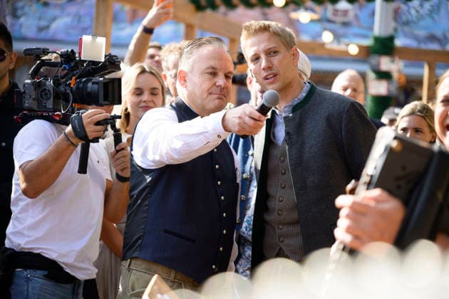 From left: Christian Scharpf, Director of Labor and Economic Affairs and Head of the Wiesn, and Dominik Krause, Mayor of Munich. Official press tour at the Oktoberfest (Wiesn), Munich, September 17, 2026