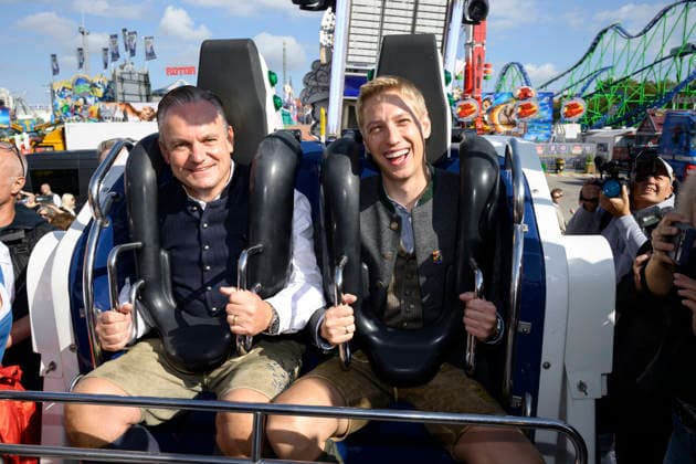 From left: Christian Scharpf, Advisor for Labor and Economic Affairs and Head of the Oktoberfest, and Dominik Krause, Mayor of Munich. Official press tour at the Oktoberfest, Munich, September 17, 2026