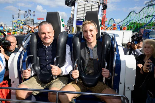 From left: Christian Scharpf, Director of Labor and Economic Affairs and Wiesn Director, and Dominik Krause, Mayor of Munich. Official press tour at the Oktoberfest (Wiesn), Munich, September 17, 2026