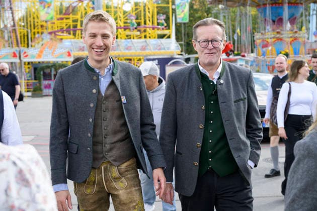 From left: Dominik Krause, Mayor of Munich, and Dr. Martin Leibhard, Head of the Augustiner Brewery. Official press tour at the Oktoberfest (Wiesn), Munich, September 17, 2026
