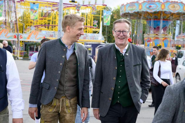 From left: Dominik Krause, Mayor of Munich, and Dr. Martin Leibhard, Head of the Augustiner Brewery. Official press tour at the Oktoberfest (Wiesn), Munich, September 17, 2026