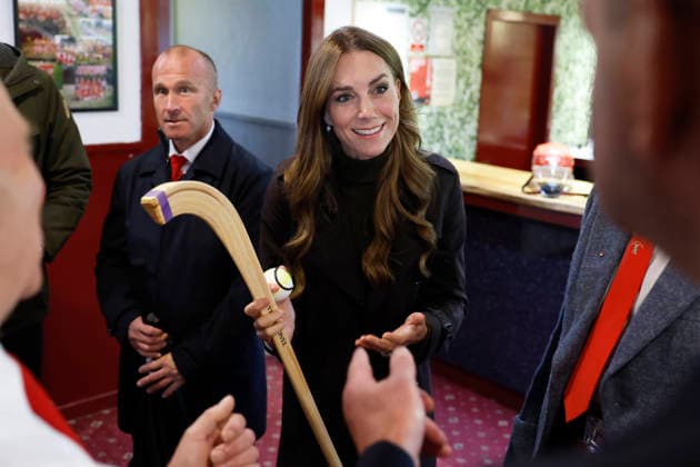 . 17 09 2026. Isle of Bute, United Kingdom. Prince William and Kate Middleton, the Prince and Princess of Wales, during a visit to the Bute Shinty Club in Rothesay, on the Isle of Bute, in Scotland, United Kingdom.  xPoolx xi-Imagesx IIM-27012-0027
