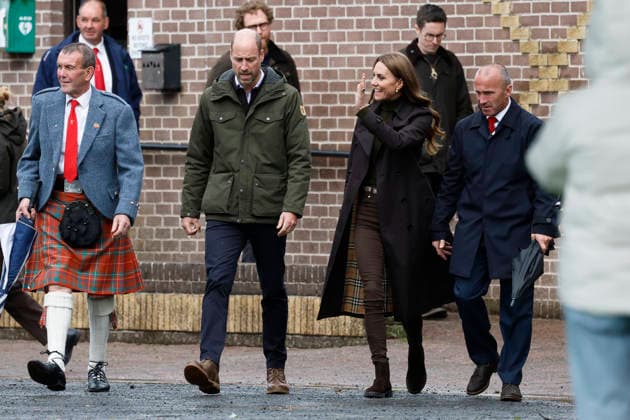 . 17 09 2026. Isle of Bute, United Kingdom. Prince William and Kate Middleton, the Prince and Princess of Wales, during a visit to the Bute Shinty Club in Rothesay, on the Isle of Bute, in Scotland, United Kingdom.  xPoolx xi-Imagesx IIM-27012-0030