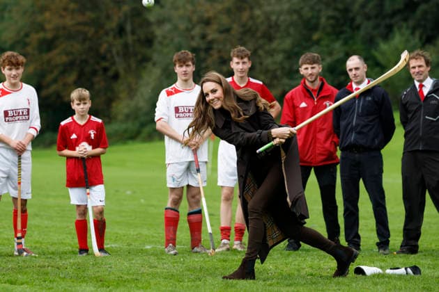 . 17 09 2026. Isle of Bute, United Kingdom. Prince William and Kate Middleton, the Prince and Princess of Wales, during a visit to the Bute Shinty Club in Rothesay, on the Isle of Bute, in Scotland, United Kingdom.  xPoolx xi-Imagesx IIM-27012-0031