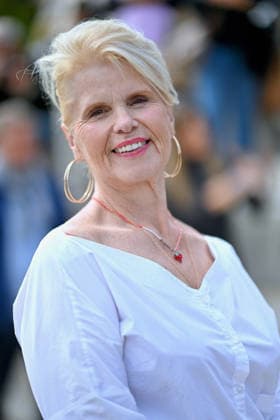 La Rochelle Dr Seylan Cindy Photocall FC Catherine Hosmalin attends the Dr Seylan Cindy Photocall at the 28th La Rochelle Fiction Festival on September 17, 2026 in La Rochelle, FrancePhoto by Franck Castel ABACAPRESS.COM La Rochelle  Copyright: xCastelxFranck ABACAx