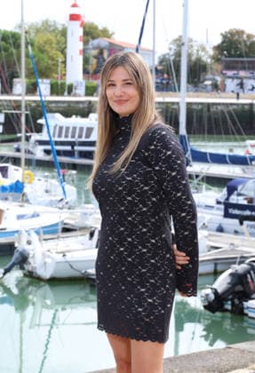 Alice Pol at the Dr. Seylan and Cindy photocall during the 28th La Rochelle Fiction Festival, France, on September 17, 2026. Denis Guignebourg Bestimage Dr. Seylan and Cindy Photocall at the 28th La Rochelle Fiction Festival on September 17, 2026, in La Rochelle, France. La Rochelle, France  Copyright: xDenisxGuignebourgx xBestimagexDenisxGuignebourgx xBestimagex