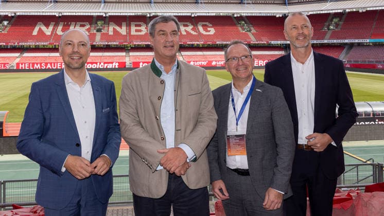 Expression of Interest by the City of Nuremberg, the Free State of Bavaria, and the BLSV Regarding the 20XX Finals, Nuremberg, September 17, 2026 Representatives from the city, the Free State, and the association met at Max Morlock Stadium to express their interest in hosting the Finals: Andreas Krieglstein, Dr. Markus Söder 20260917-286A8613-M4000