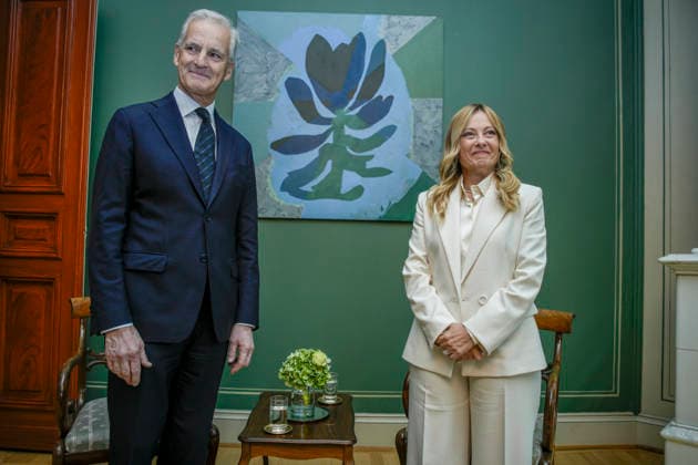 Italian Prime Minister Visits Norway Oslo 20260917 Prime Minister Jonas Gahr Store (Ap) welcomes Italian Prime Minister Giorgia Meloni to a meeting at the government’s official residence on Parkveien on Thursday afternoon. Photo: Stian Lysberg Solum, NTB POOL, Oslo, Norway k50rIyJluOk EDITORIAL USE ONLY Ref POLk50rIyJluOk jpg  Copyright: xStianxLysbergxSolumx xNTBx