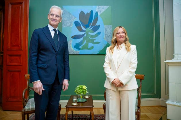 Italian Prime Minister Visits Norway Oslo 20260917 Prime Minister Jonas Gahr Store (Ap) welcomes Italian Prime Minister Giorgia Meloni to a meeting at the government’s official residence on Parkveien on Thursday afternoon. Photo: Stian Lysberg Solum POOL NTB Oslo Norway wr yRGgTdAM EDITORIAL USE ONLY Ref POLwr yRGgTdAM jpg  Copyright: xStianxLysbergxSolumx xPOOLx xNTBx