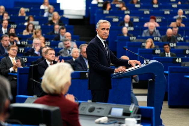 September 17, 2026, Strasbourg, France: Prime Minister Mark Carney looks towards European Commission President Ursula von der Leyen, seated left, as he addresses the European Parliament in Strasbourg, France, on Thursday, Sept. 17, 2026. Strasbourg France  - ZUMAc35_ 20260917_zaf_c35_064 Copyright: xJustinxTangx