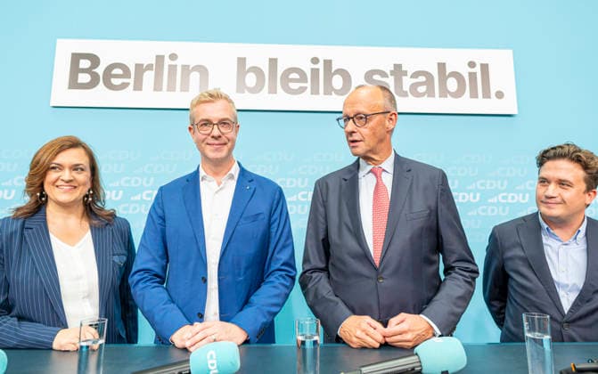 Friedrich Merz, Stefan Evers, EUR, Germany, Berlin, September 17, 2026: Final push of the election campaign at the Konrad Adenauer House with Federal Chancellor Friedrich Merz and Berlin CDU candidate Stefan Evers, under the slogan Keep extremists out of power—solutions from the center