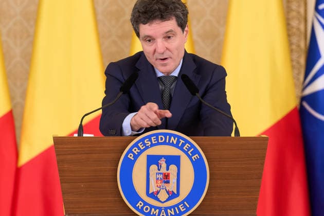 Romania: Siegfried Muresan Appointed PM by President Dan Bucharest, Romania. 17th Sep, 2026: Nicusor Dan, President of Romania, announces Siegfried Muresan, National Liberal Party (PNL) MEP, as the prime minister candidate following consultations with parliamentary parties at Cotroceni Palace. This is the third attempt to nominate a candidate able to secure a majority vote in Parliament, 135 days after the Bolojan government was dismissed in a no-confidence vote. Bucharest Romania Copyright: xLucianxAlecux