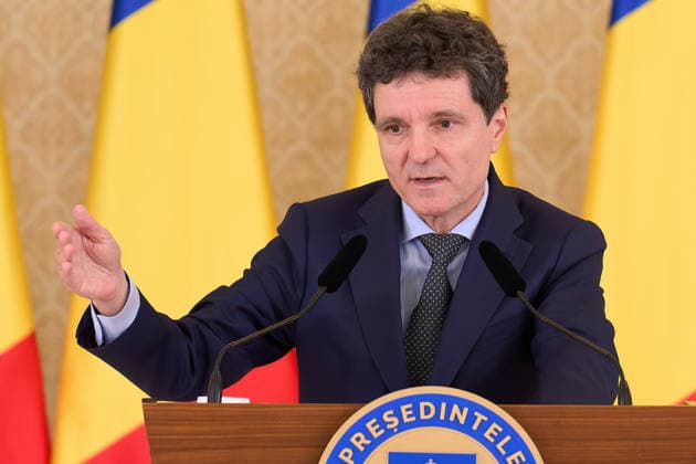 Romania: Siegfried Muresan Appointed PM by President Dan Bucharest, Romania. 17th Sep, 2026: Nicusor Dan, President of Romania, announces Siegfried Muresan, National Liberal Party (PNL) MEP, as the prime minister candidate following consultations with parliamentary parties at Cotroceni Palace. This is the third attempt to nominate a candidate able to secure a majority vote in Parliament, 135 days after the Bolojan government was dismissed in a no-confidence vote. Bucharest Romania Copyright: xLucianxAlecux