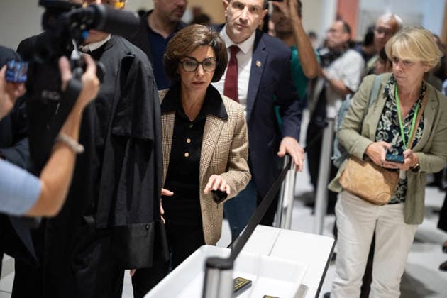 Rachida Dati trial on corruption charges - Paris Former French culture minister Rachida Dati during a break prior her hearing at the Paris courthouse for her trial on corruption charges, along with Former Renault-Nissan executive Carlos Ghosn, in Paris on September 17, 2026. Photo by Raphael Lafargue ABACAPRESS.COM Paris France  Copyright: xLafarguexRaphael ABACAx