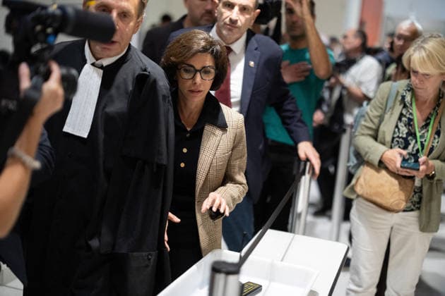Rachida Dati trial on corruption charges - Paris Former French culture minister Rachida Dati during a break prior her hearing at the Paris courthouse for her trial on corruption charges, along with Former Renault-Nissan executive Carlos Ghosn, in Paris on September 17, 2026. Photo by Raphael Lafargue ABACAPRESS.COM Paris France  Copyright: xLafarguexRaphael ABACAx