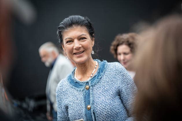 Campaign Wrap-Up Event Featuring a Speech by Party Founder Sahra Wagenknecht: Campaign Wrap-Up for the BSW (Alliance for Social Justice and Economic Rationality) in Rostock, Rostock, Mecklenburg-Western Pomerania, Germany, Neuer Markt