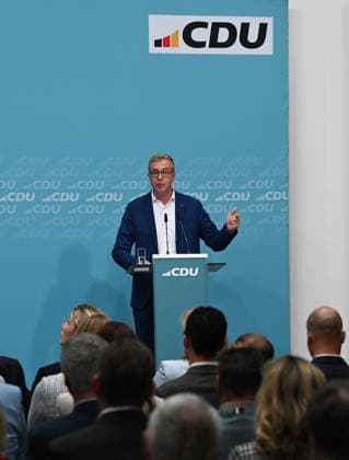 Chancellor Merz joins Evers for CDU Berlin’s Final Campaign Push in Berlin BERLIN, GERMANY - SEPTEMBER 17: Federal Chancellor Friedrich Merz (not seen) and CDU Berlin lead candidate Stefan Evers take part in the final phase of the CDU’s Berlin election campaign under the motto: Keeping Extremists Out of Power. Solutions from the Centre , at the CDU Federal Headquarters in Berlin, Germany, on September 17, 2026. The Berlin House of Representatives election will take place on September 20, 2026. Volodymyr Sindieiev Anadolu Berlin Germany. Editorial use only. Please get in touch for any other usage.  Copyright: x2026xAnadoluxVolodymyrxSindieievx
