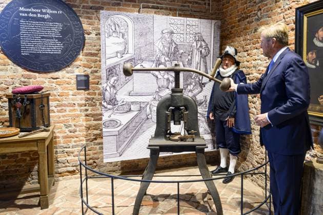 ™s-Heerenberg, The Netherlands, 2026-09-17 13:33:44 s-Heerenberg, 17-09-2026, Huis Bergh Castle. King Willem Alexander the restored Huis Bergh Castle in s-Heerenberg. The castle underwent a restoration lasting nearly three years due to foundation subsidence, asbestos removal, sustainability improvements, redesign, and improving accessibility for the disabled. PHOTO: NL Beeld Patrick van Emst Credit: NL Beeld Patrick van Emst  Copyright: xx x