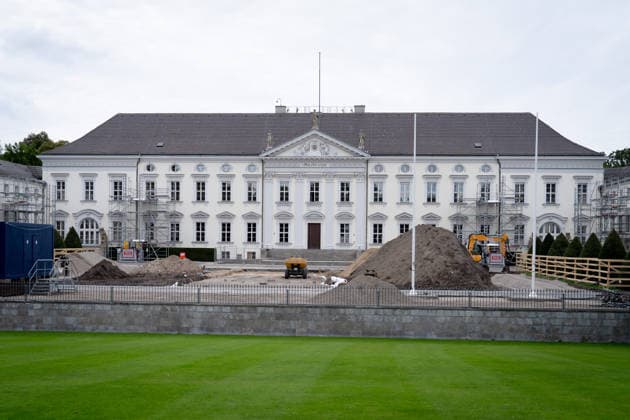 Berlin, Office of the Federal President, Bellevue Palace, Start of Construction Work Berlin, Office of the Federal President, Bellevue Palace, Start of Construction Work Berlin Berlin GER