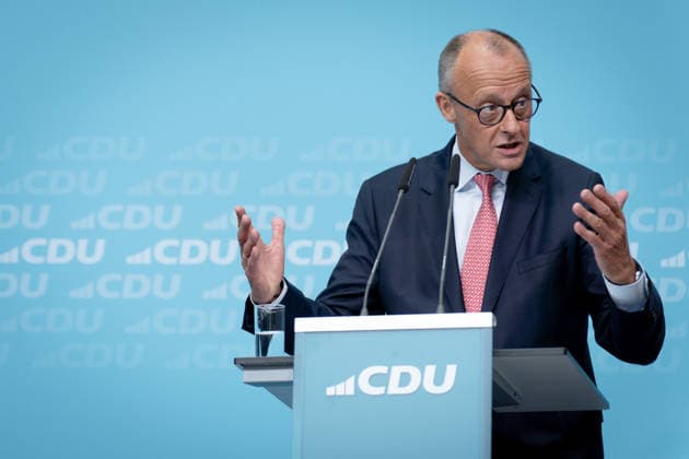 Final stretch of the election campaign, CDU, Konrad Adenauer House, Berlin; Final stretch of the election campaign, CDU, Konrad Adenauer House, Federal Chancellor Friedrich Merz, Berlin, Germany