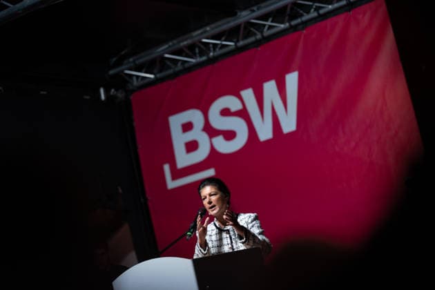 Party founder Sahra Wagenknecht speaks at Am Markt in Schwerin at the closing event for the 2026 state election in Mecklenburg-Western Pomerania; campaign wrap-up for the BSW (Alliance for Social Justice and Economic Reason) party in Schwerin, Schwerin, Mecklenburg-Western Pomerania, Germany; Markt