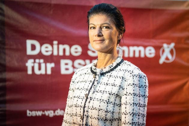 Party founder Sahra Wagenknecht speaks at Am Markt in Schwerin at the closing event for the 2026 state election in Mecklenburg-Western Pomerania; campaign wrap-up for the BSW (Alliance for Social Justice and Economic Reason) party in Schwerin, Schwerin, Mecklenburg-Western Pomerania, Germany; Markt