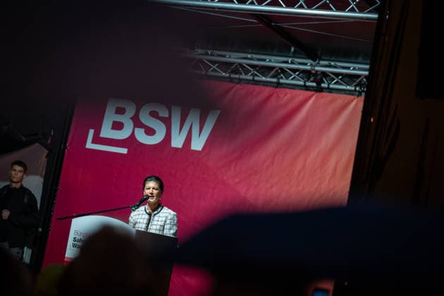 Party founder Sahra Wagenknecht speaks at Am Markt in Schwerin at the closing event for the 2026 state election in Mecklenburg-Western Pomerania; campaign wrap-up for the BSW (Alliance for Social Justice and Economic Reason) party in Schwerin, Schwerin, Mecklenburg-Western Pomerania, Germany; Markt
