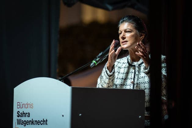 Party founder Sahra Wagenknecht speaks at Am Markt in Schwerin at the closing event for the 2026 state election in Mecklenburg-Western Pomerania; campaign wrap-up for the BSW (Alliance for Social Justice and Economic Reason) party in Schwerin, Schwerin, Mecklenburg-Western Pomerania, Germany; Markt
