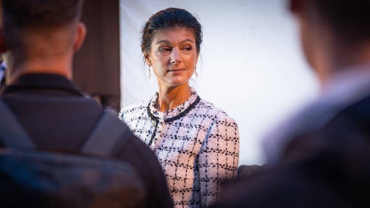 Party founder Sahra Wagenknecht speaks at Am Markt in Schwerin at the closing event for the 2026 state election in Mecklenburg-Western Pomerania; campaign wrap-up for the BSW (Alliance for Social Justice and Economic Rationality) party in Schwerin, Schwerin, Mecklenburg-Western Pomerania, Germany; Am Markt