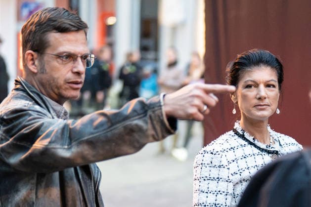 Party founder Sahra Wagenknecht speaks at Am Markt in Schwerin at the closing event for the 2026 state election in Mecklenburg-Western Pomerania, alongside BSW press spokesperson Christian Posselt. Closing of the election campaign for the BSW (Alliance for Social Justice and Economic Rationality) in Schwerin, Schwerin, Mecklenburg-Western Pomerania, Germany, Markt