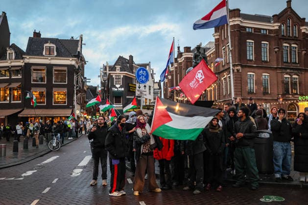 Pro-Palestinian demonstrators clash with police in Amsterdam AMSTERDAM, NETHERLANDS - SEPTEMBER 17: Pro-Palestinian demonstrators clash with police during a counter-protest against a pro-Israel event held at Dam Square in Amsterdam, Netherlands, on September 17, 2026. The counter-protest is relocated to Oude Turfmarkt after a court upholds the municipality s decision to prohibit the demonstration at Dam Square. Fadel Dawod Anadolu Amsterdam Netherlands. Editorial use only. Please get in touch for any other usage.  Copyright: x2026xAnadoluxFadelxDawodx