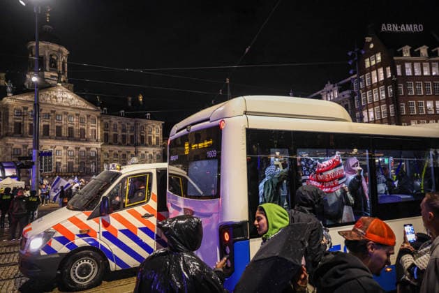 Pro-Palestinian demonstrators clash with police during counter-protest in Amsterdam AMSTERDAM, NETHERLANDS - SEPTEMBER 17: Pro-Palestinian demonstrators clash with police during a counter-protest against a pro-Israel event held at Dam Square in Amsterdam, Netherlands, on September 17, 2026. The counter-protest was relocated to Oude Turfmarkt after a court upheld the municipality’s decision to prohibit the demonstration at Dam Square. Fadel Dawod Anadolu Amsterdam Netherlands. Editorial use only. Please get in touch for any other usage.  Copyright: x2026xAnadoluxFadelxDawodx