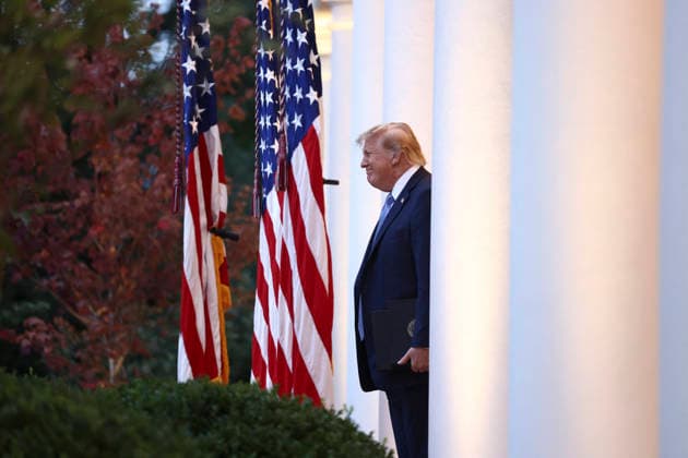 US President Trump speaks to hunters and fisherman in the Rose Garden US President Donald Trump arrives to deliver remarks to more than 100 hunters and fisherman at a dinner in the Rose Garden of the White House in Washington, DC, USA, 17 September 2026. The president spoke about lifting Biden-era restrictions on hunting and fishing on public lands. WASHINGTON DISTRICT OF COLUMBIA United States  Copyright: xPool ABACAx