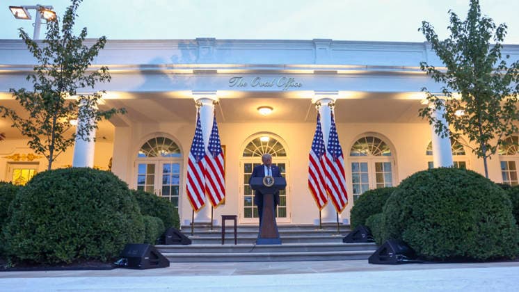 US President Trump speaks to hunters and fisherman in the Rose Garden US President Donald Trump speaks to more than 100 hunters and fisherman at a dinner in the Rose Garden of the White House in Washington, DC, USA, 17 September 2026. The president spoke about lifting Biden-era restrictions on hunting and fishing on public lands. WASHINGTON DISTRICT OF COLUMBIA United States  Copyright: xPool ABACAx