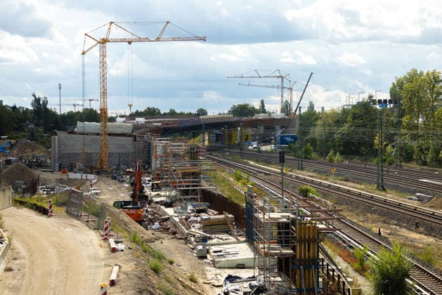 A100 Road Resurfacing of the Westend Bridge, Germany, Berlin-Westend, September 17, 2026: Construction site for the new A100 bridge over the Ringbahn tracks, built to replace the prestressed concrete structure that was demolished in the spring of 2025